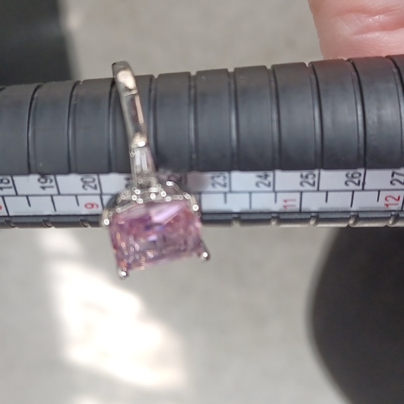 Ring - Picture 2 of 4